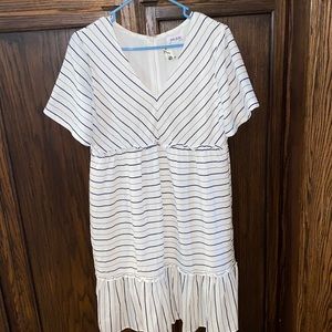 Love Sadie Dress, Size Large